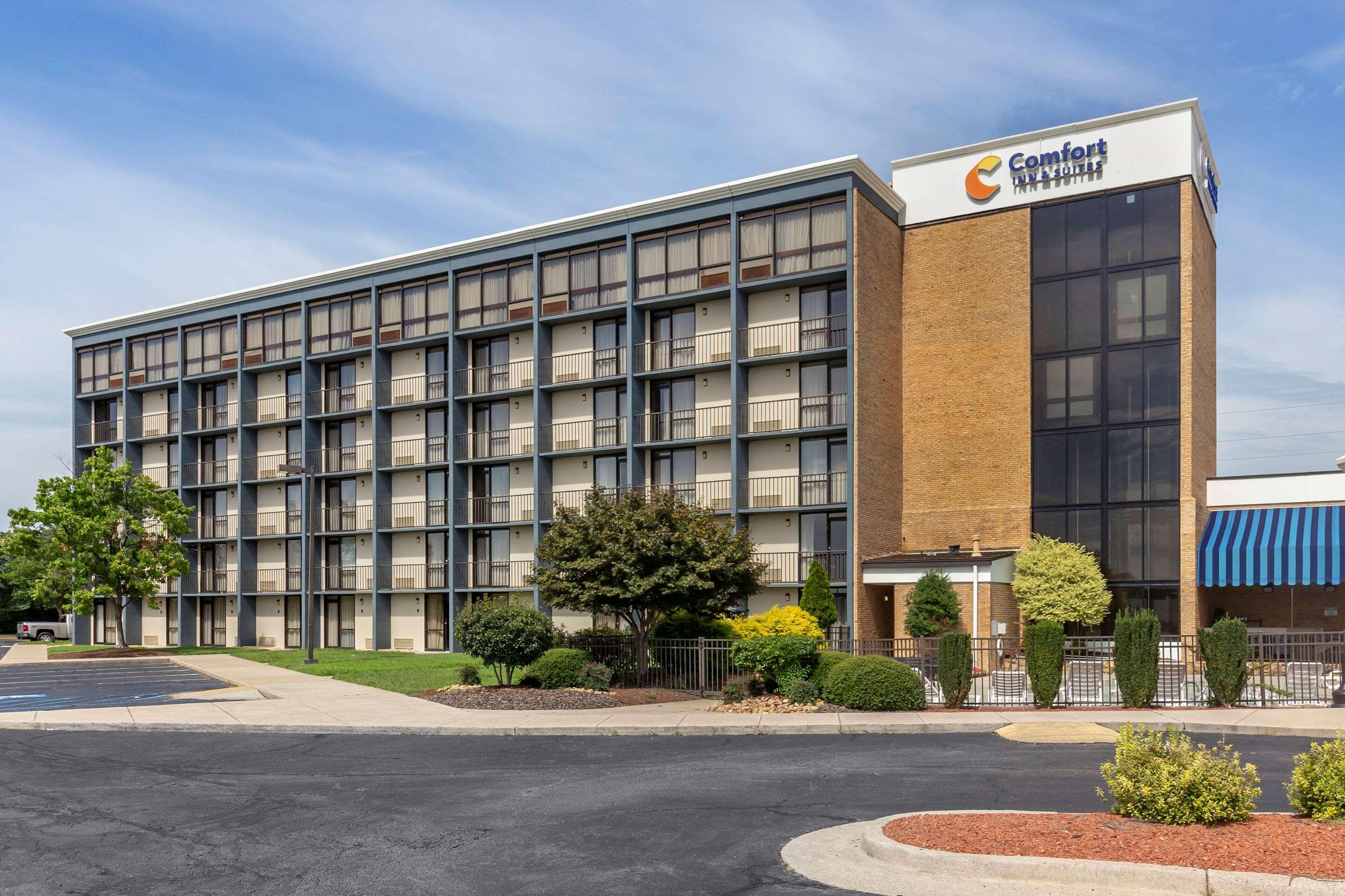 Comfort Inn & Suites Near Danville Mall Exterior foto